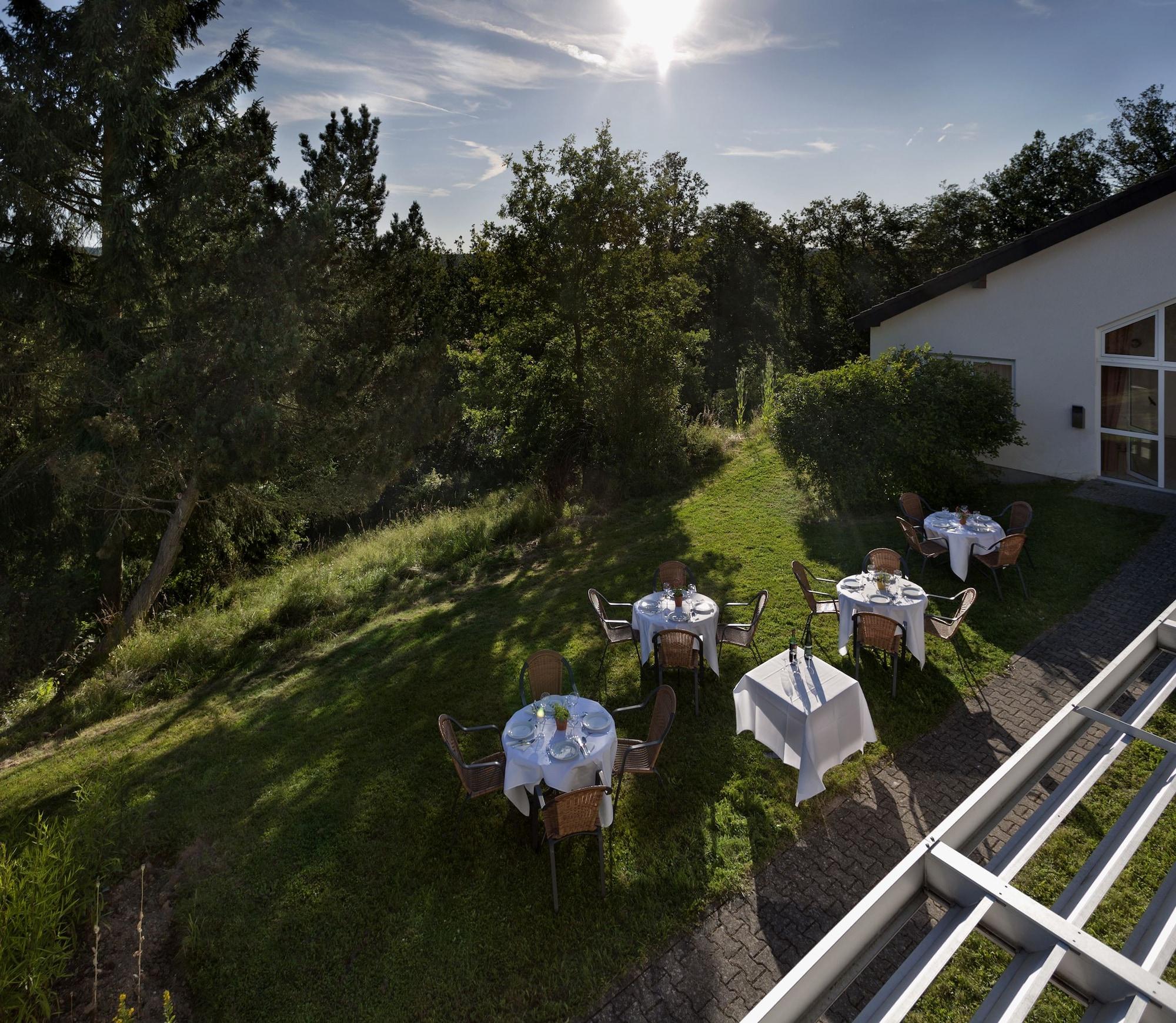Landhotel Karrenberg Kirchberg an der Jagst Exterior foto